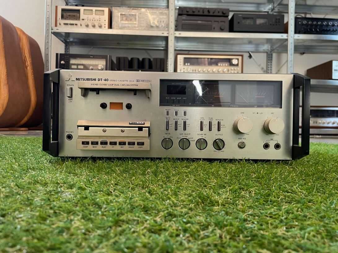 Mitsubishi DT-40 casety deck  (Made in Japan)