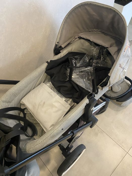 Cybex Priam Koi 3в1 коляска