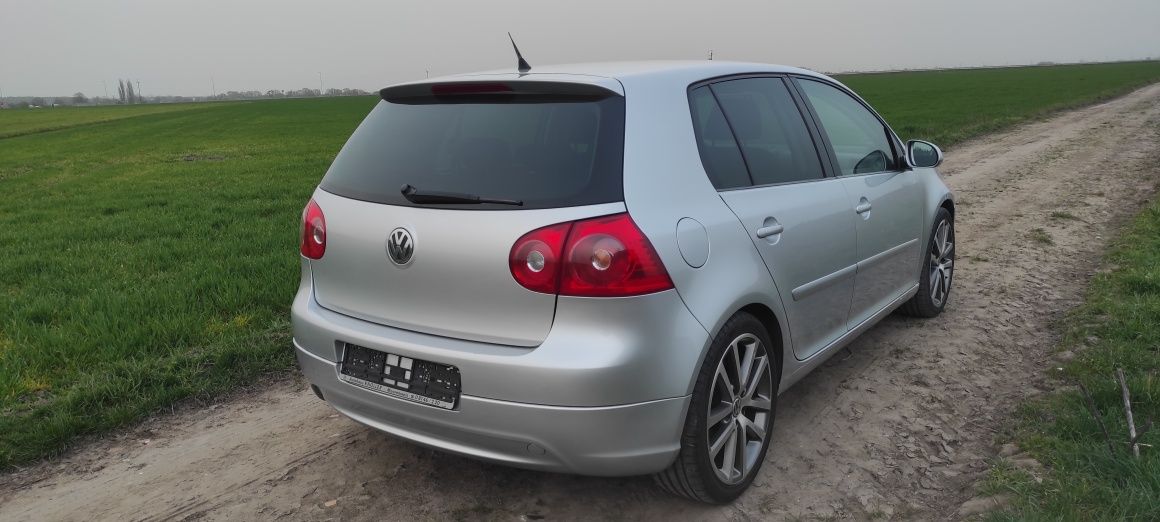 Volkswagen Golf Sportline. 2.0  Benzyna 150 koni