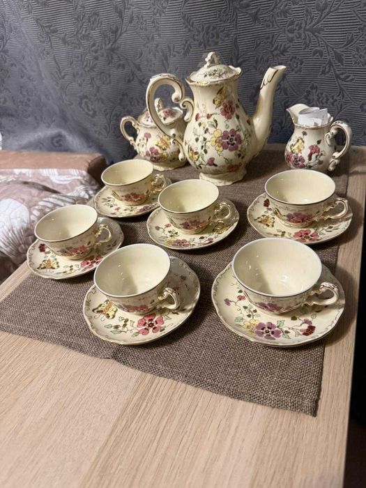 Продам рідкісний сервіз Zsolnay ручний розпис