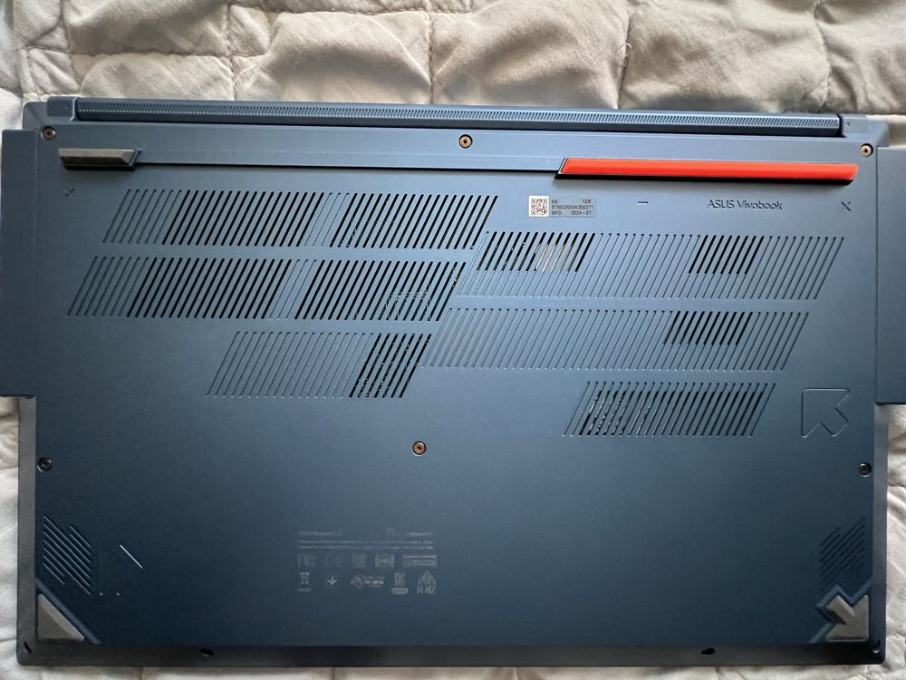 Продам ноутбук ASUS 15,6” Vivobook S15 (2,8 OLED)