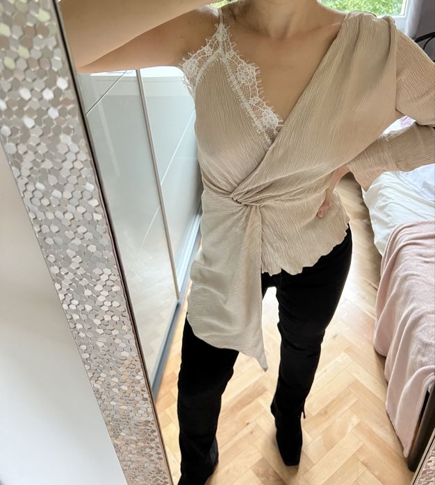 Efektowna bluzka na jedno ramię