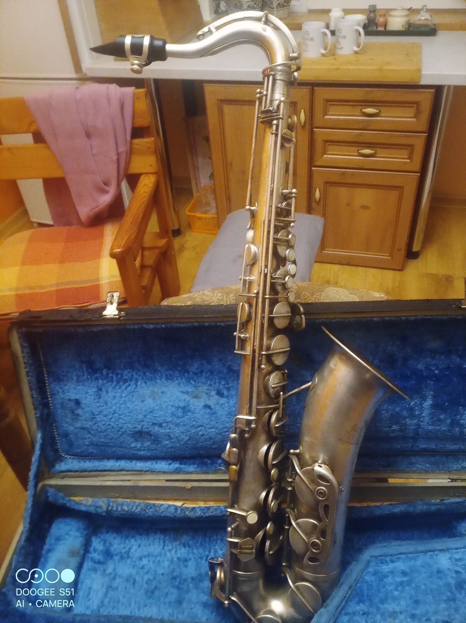 Saksofon tenorowy clasic  czeski