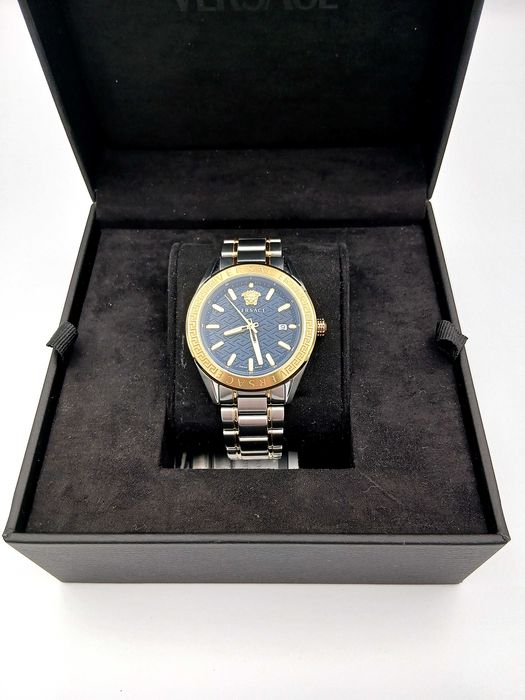 Zegarek męski luksusowy VERSACE VE6A00523 V-Code 42 mm szkło szafirowe