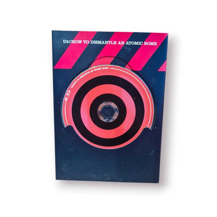 U2 – How to Dismantle an Atomic Bomb (Ed. Esp. Lim. CD/DVD/Livro-2004)