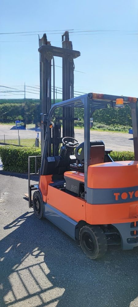 Empilhador Elétrico Toyota 3T | 6m | Revisto c/ Garantia