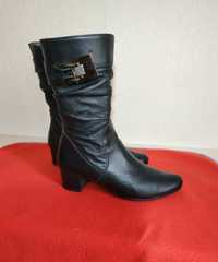 Женские кожаные демисезонные сапоги и ботинки 4 пары размер 37  и 36