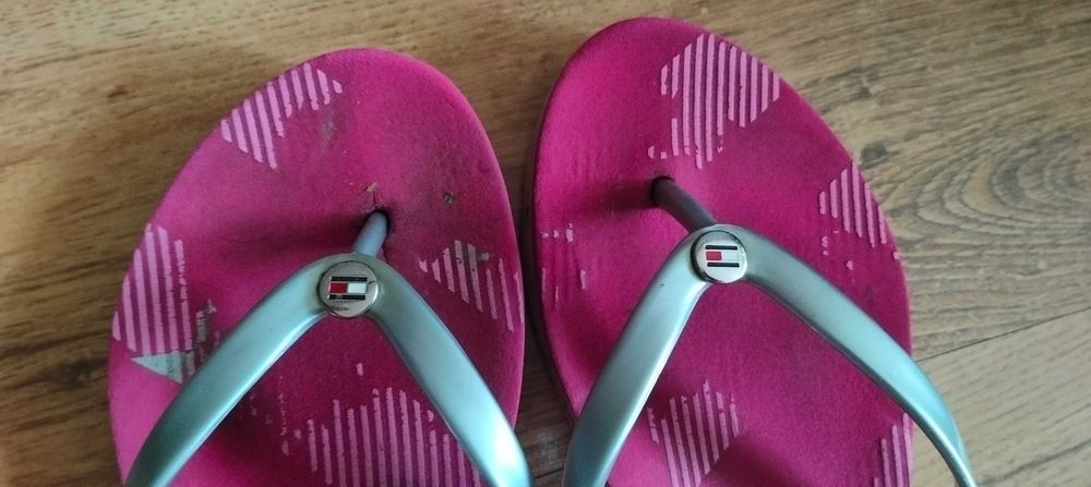 Japonki damskie Tommy Hilfiger 37/38 25,2 cm