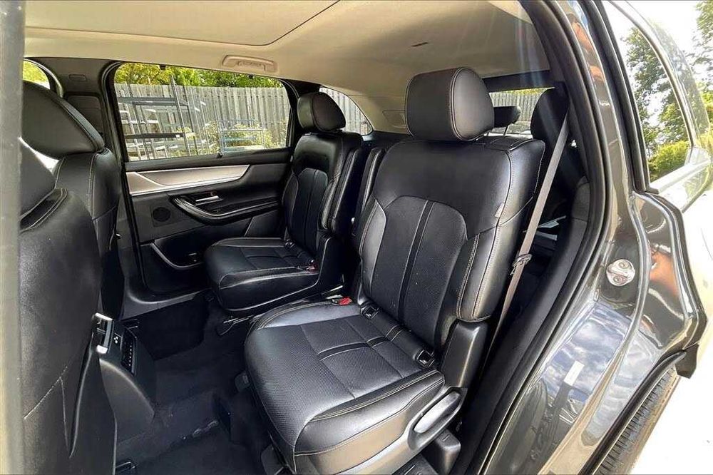 Mazda CX-90 PHEV Premium      2024