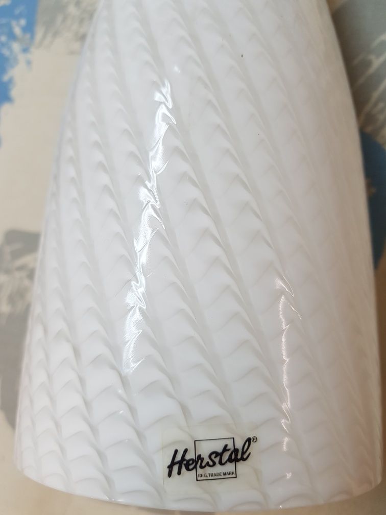 Szklana lampa wisząca Herstal