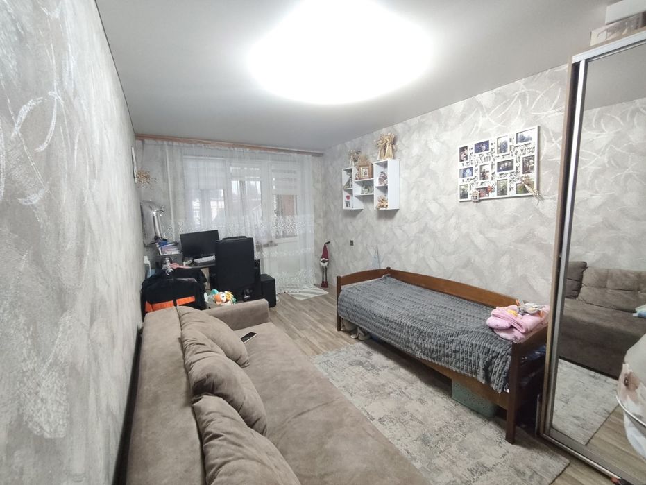 Продам 1 кімнатну квартиру в центрі міста