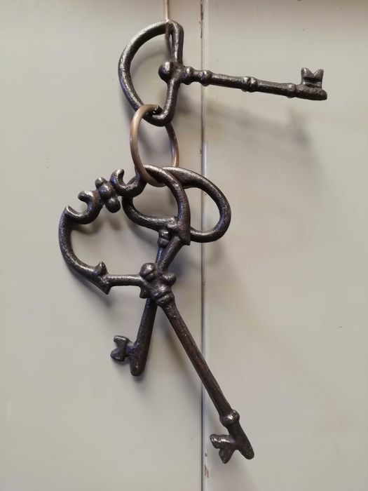 Chaves modelo antigo