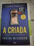 Livro da saga "A CRIADA"
