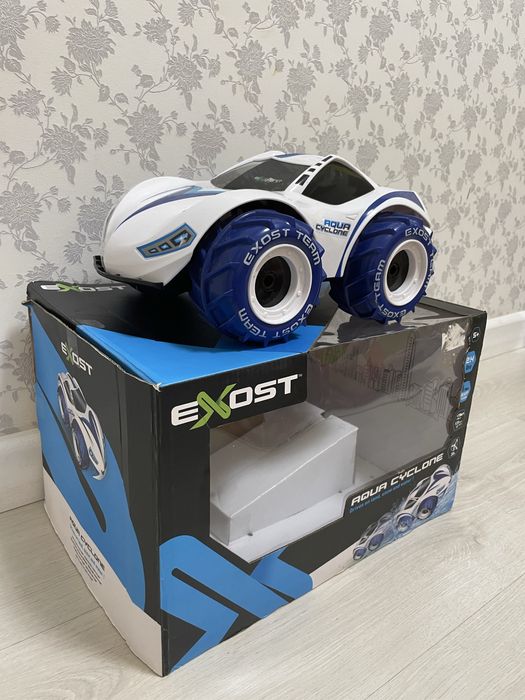 Радіо керована машинка Silverit, Aqua Cyclone, всюдихід, подарунок