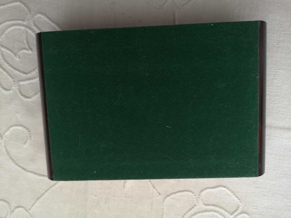 caixa em madeira / guarda joias