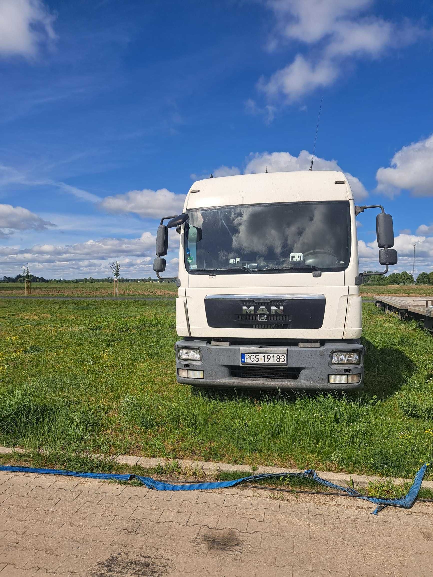 Man TGL 8.220 4x2 zestaw z przyczepą