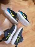 Vendo Ténis Nike Criança como Novos