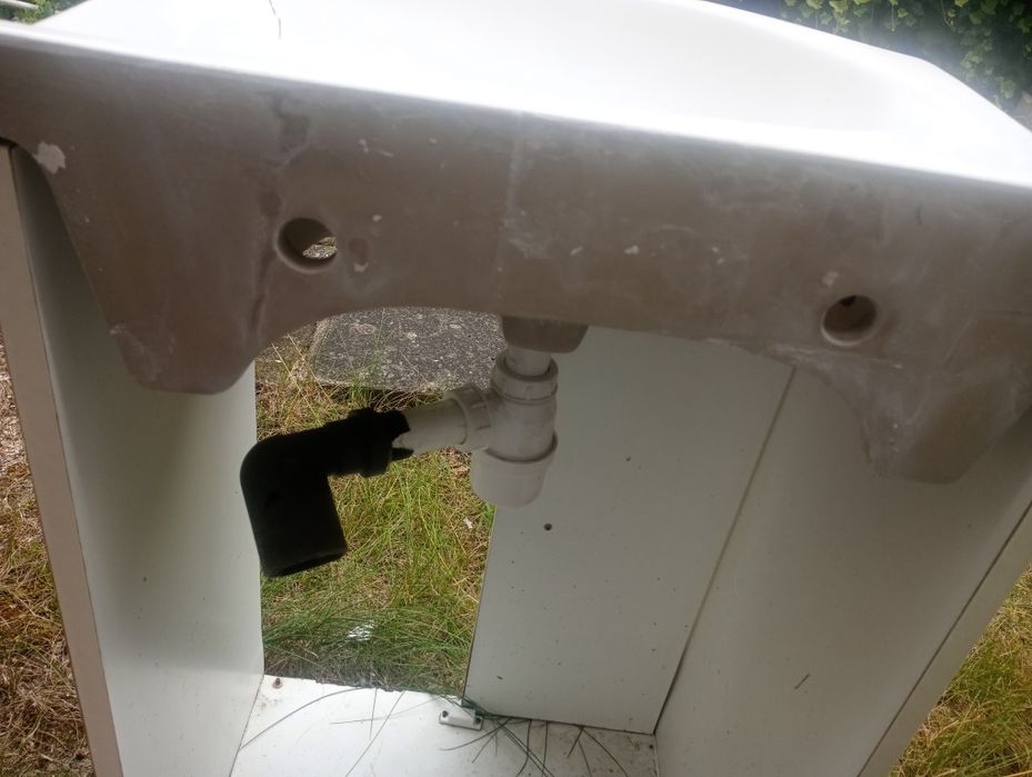 Umywalka biała cena 60 zl