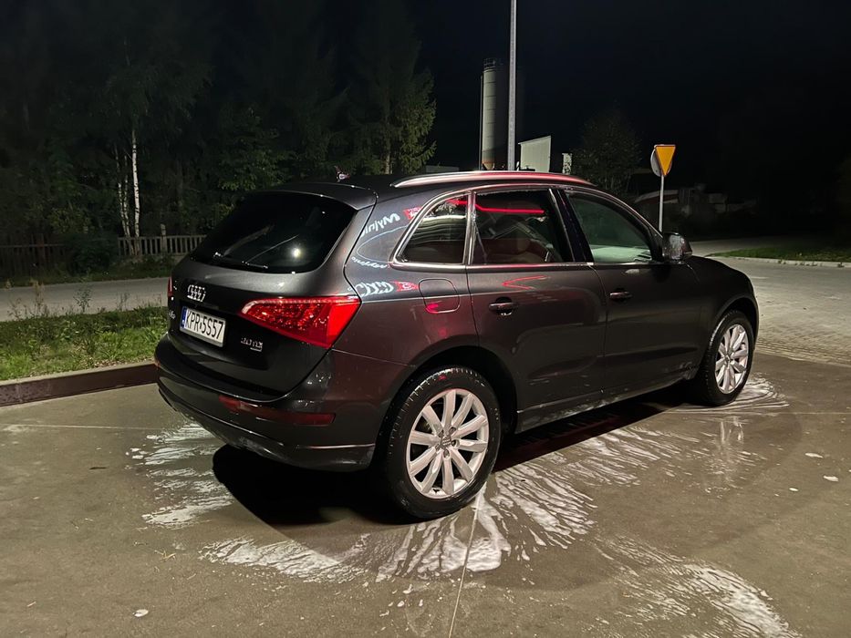 Sprzedam Audi Q5 2.0 tdi