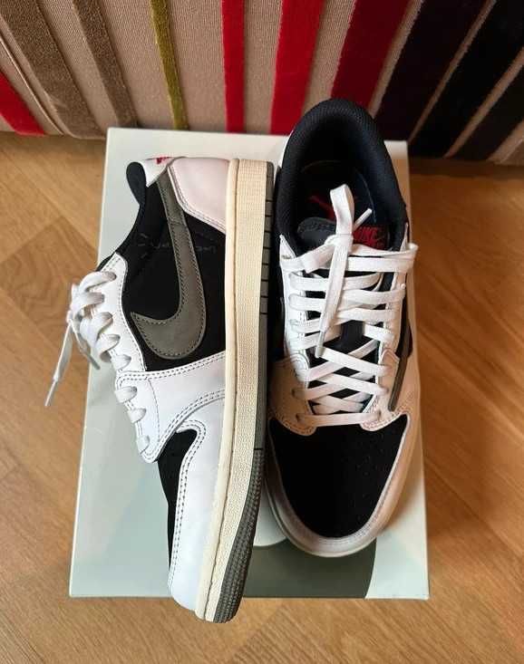 Jordan 1 Retro Low OG SP Travis Scott Olive R.42