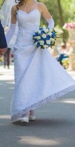 Свадебное платье белое облегающее приталенное