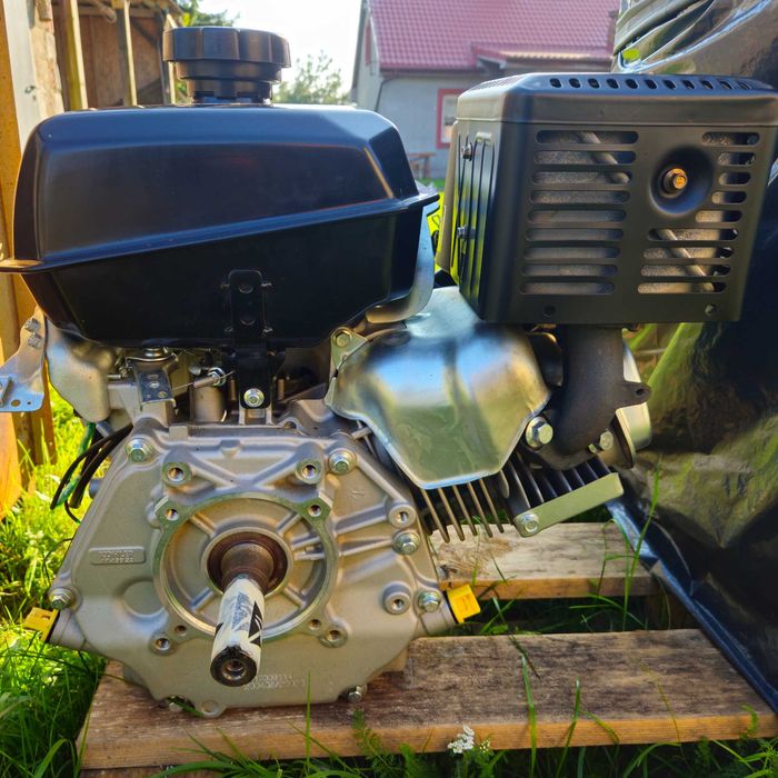 Kohler Command PRO 14 Hp.