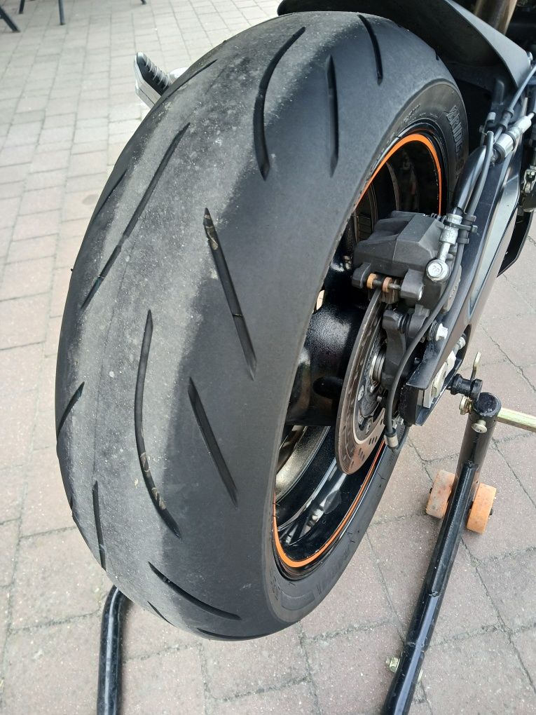 Suzuki GSR 600  A2 ABS 25kw

Na