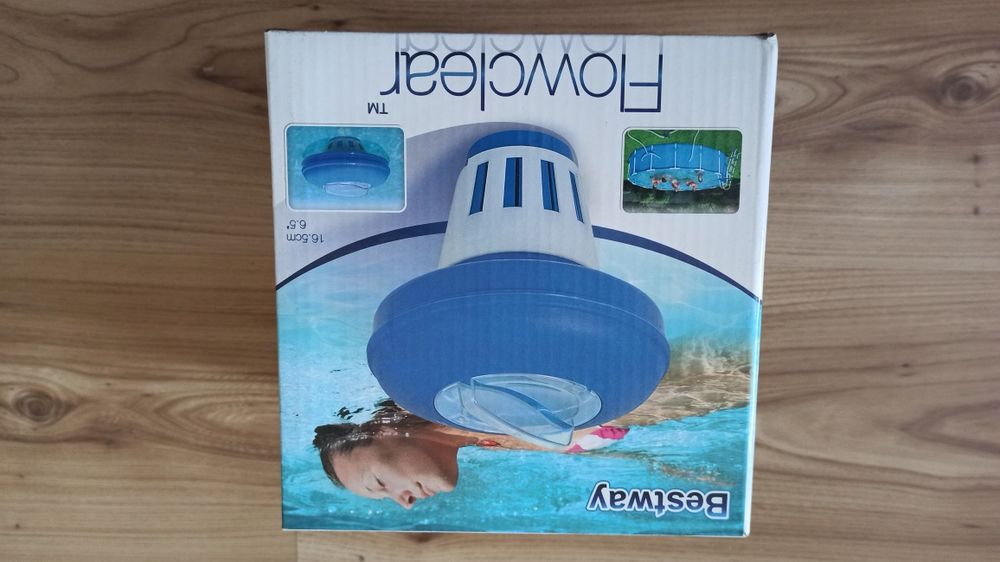 Dozownik chemikaliów do basenu