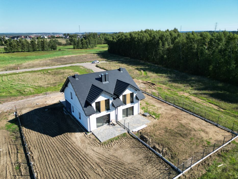Bliźniak pod lasem Przyjaźń
