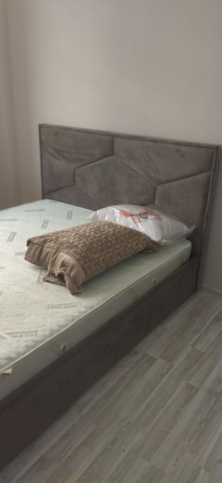 Ліжко Кровать двохспальне мʼяке, з ящиком для білизни