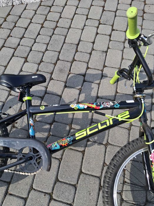 Rower BMX z pegami koła 20