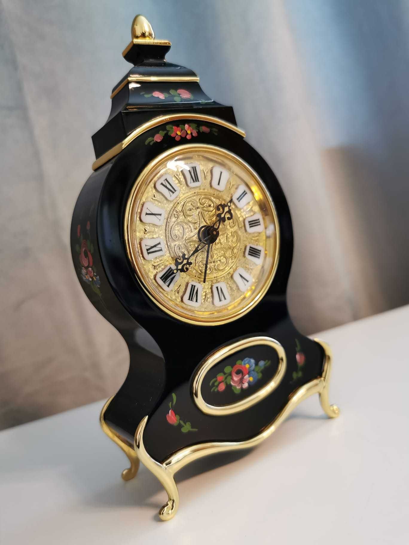 Szwajcarski Budzik kominkowy  Budzik mechaniczny Queloz Geneve lata 70