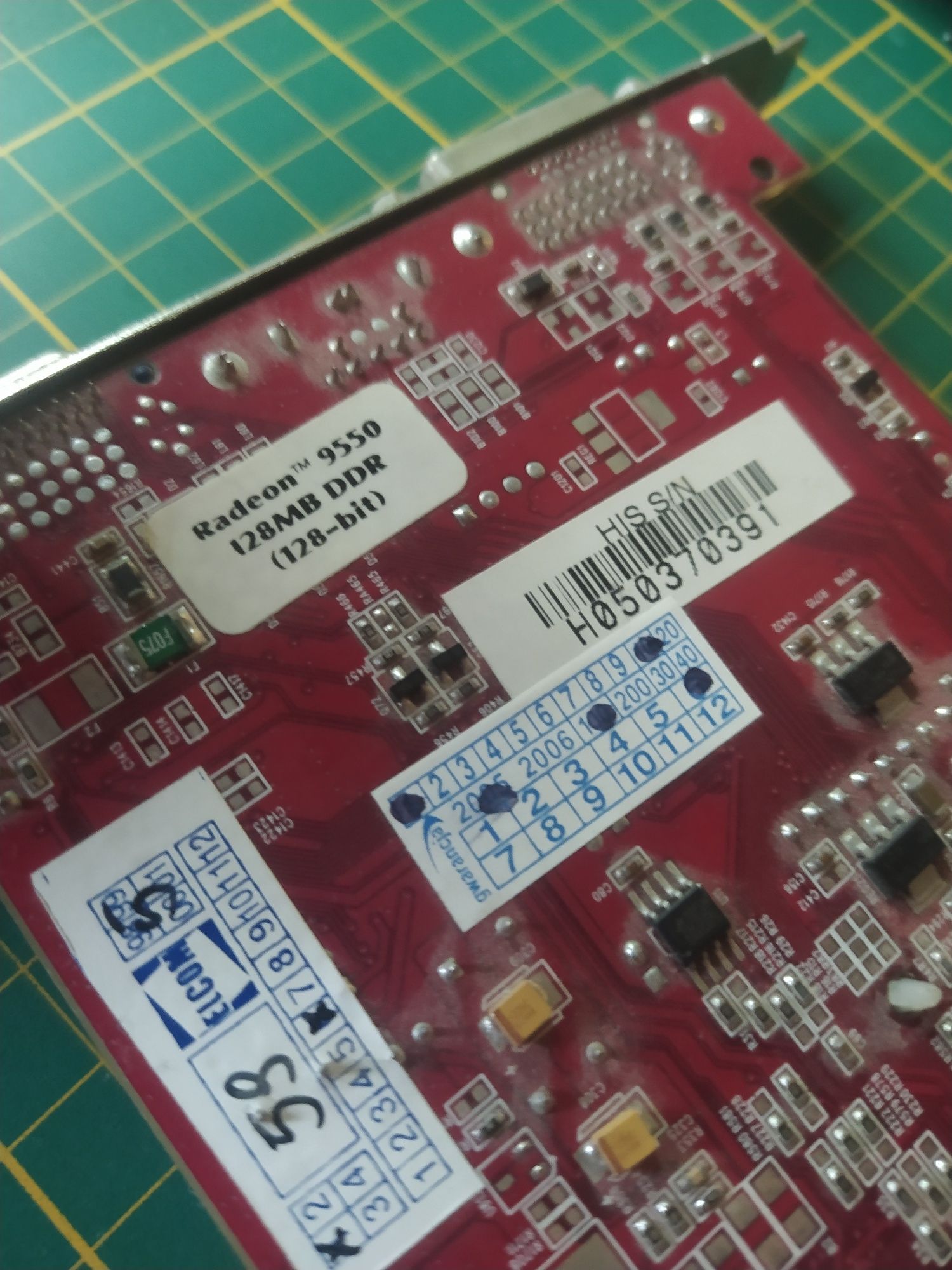 Karta graficzna Radeon 9550/ 128 DDR