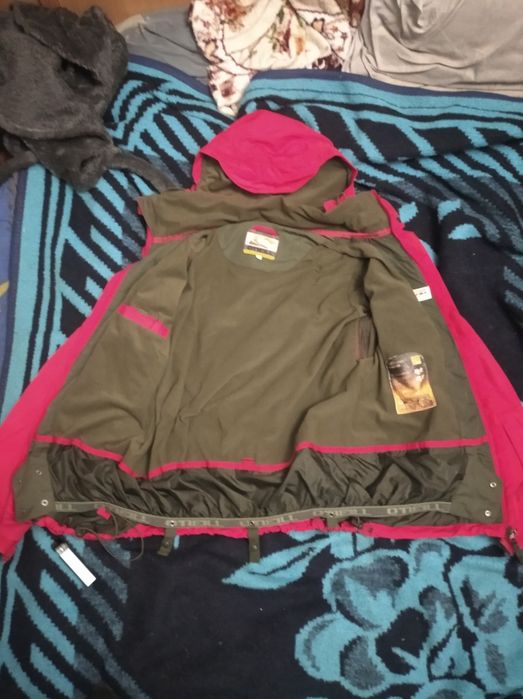 Продам лижну курточку Oneill