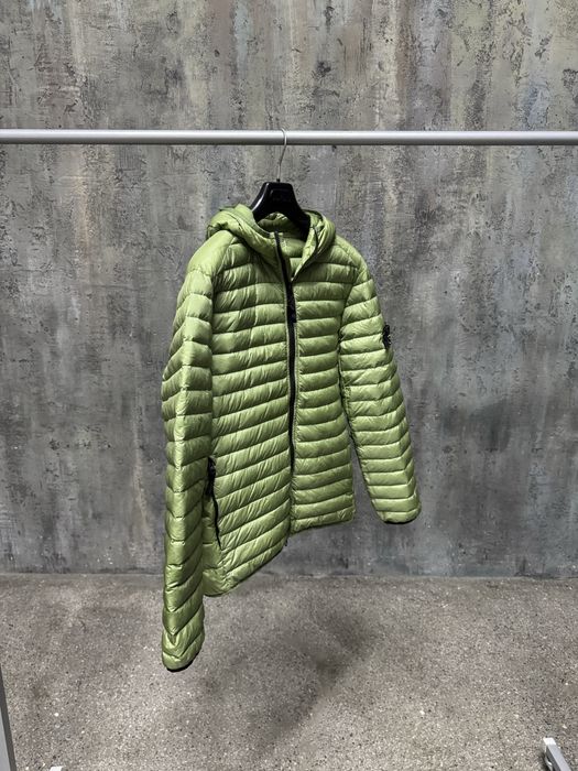 Микропуховик Stone Island Loom Woven Chambers R-Nylon Down-TC