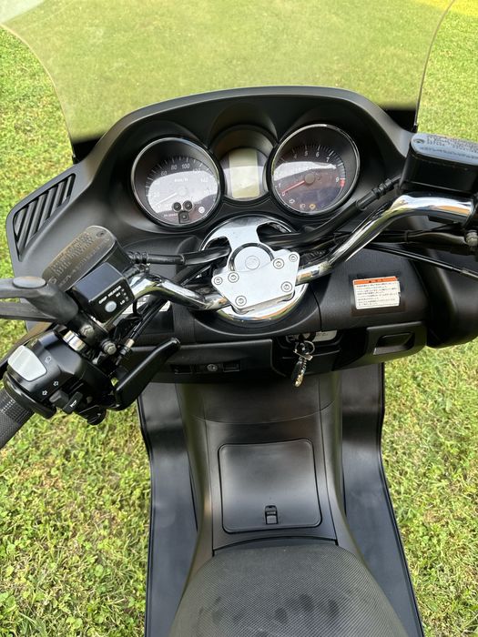 Продам Yamaxa majesty 250