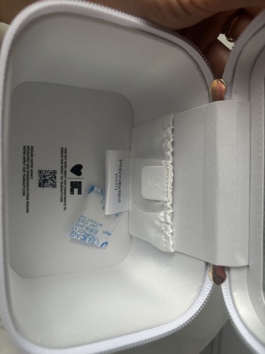 Kuferek Yves Saint Laurent Beaute