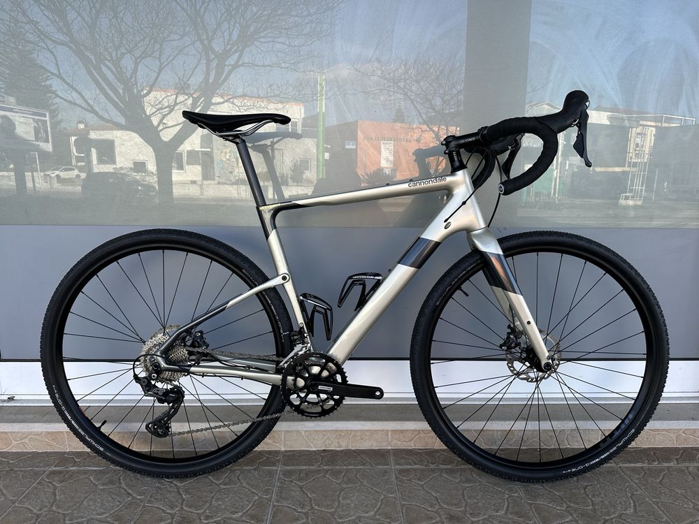 Bicicleta de Gravel Cannondale - Carbono