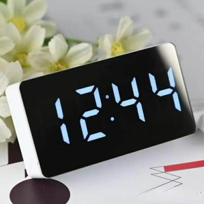 Настольные часы цифровые, led. Термометр, будильник.