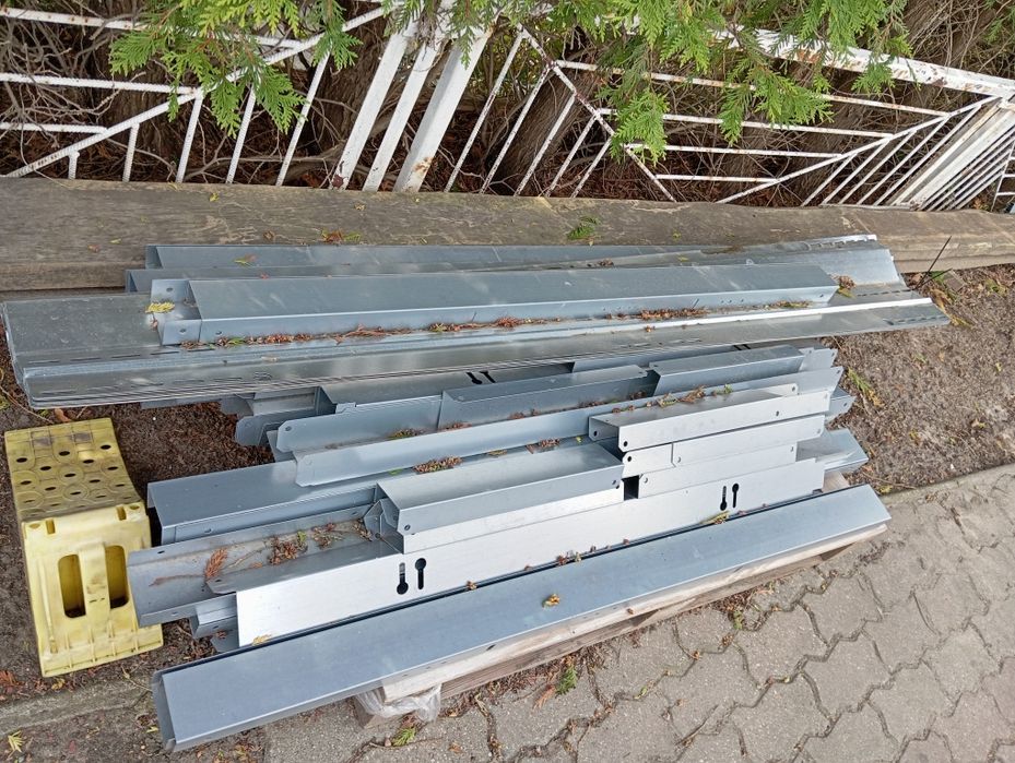 Stelaż do paneli fotowoltaicznych na dach płask bez inwazyjne i