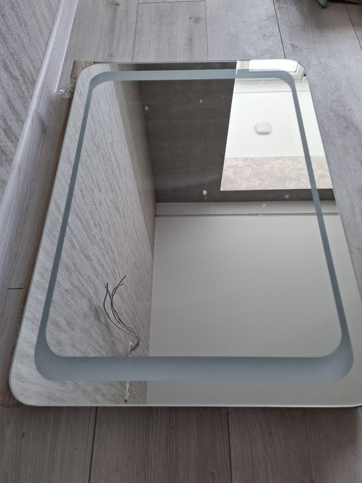 Продам дзеркало з підсвіткою