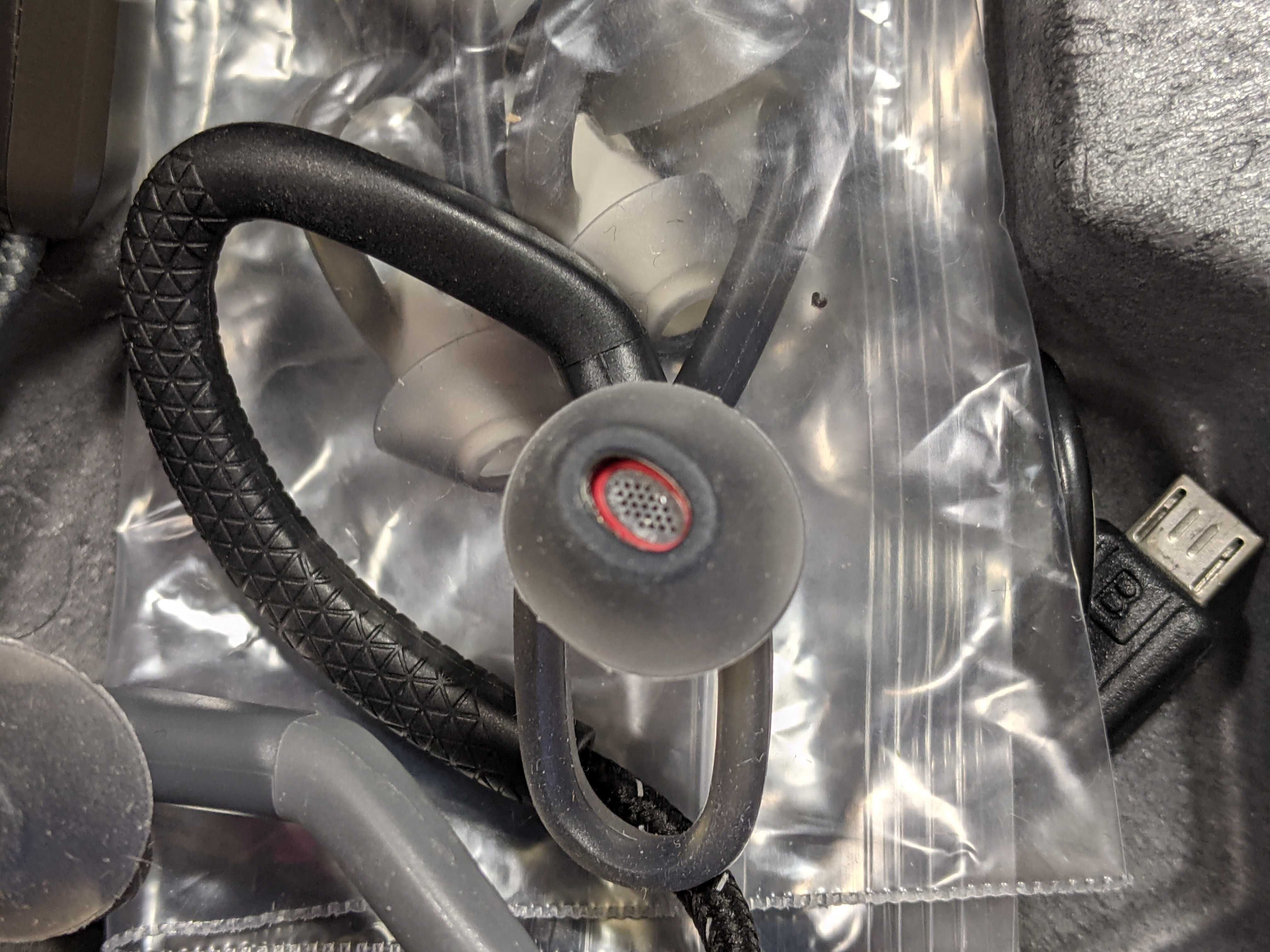 Plantronics BackBeat FIT 350, modelID S3XX17