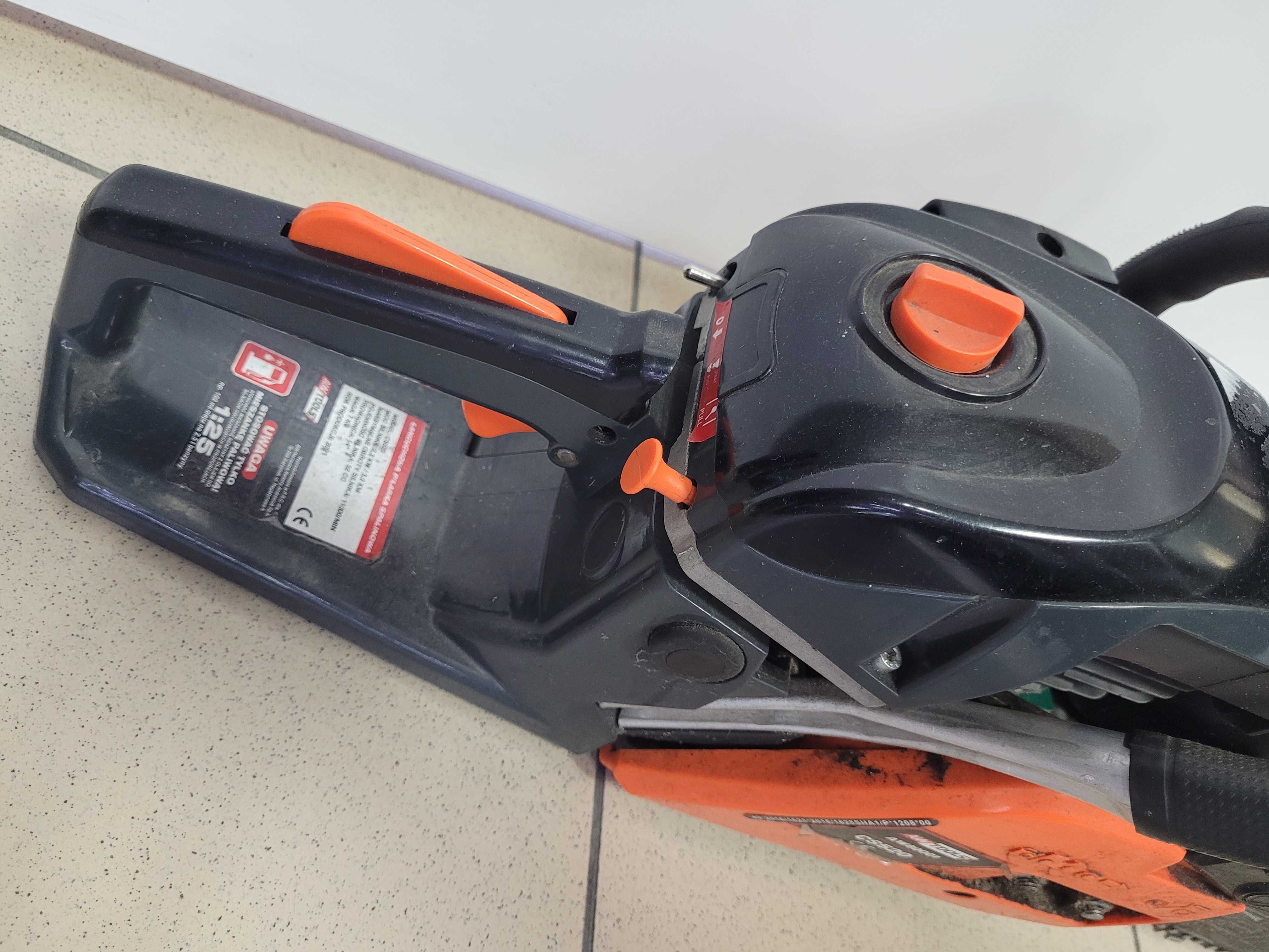 Piła spalinowa AWTOOLS CS520