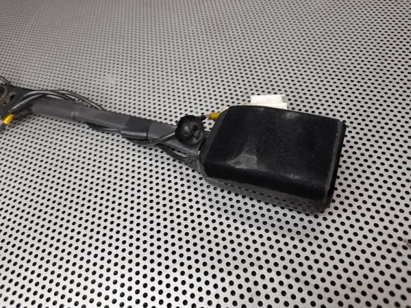 Encaixe de cinto frente esquerdo PEUGEOT 308 SW