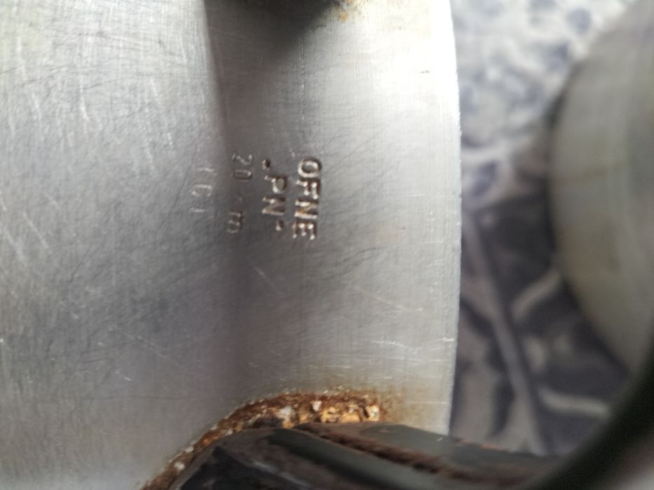 Stare garnki aluminiowe