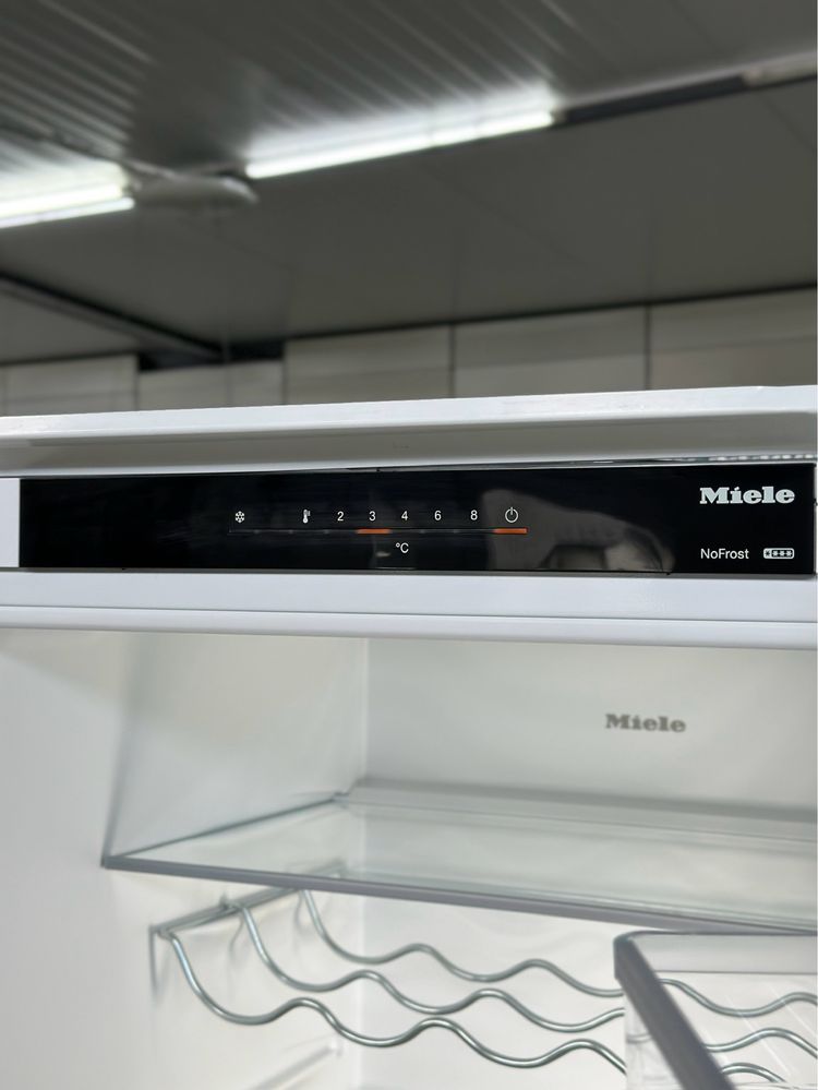 Холодильник Miele KDN 7724 E | вбудований з NoFrost миле