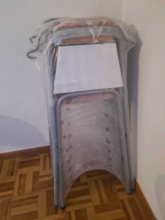 Vendo 4 Bancos de Bar
