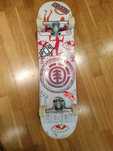 Skate Element bom estado