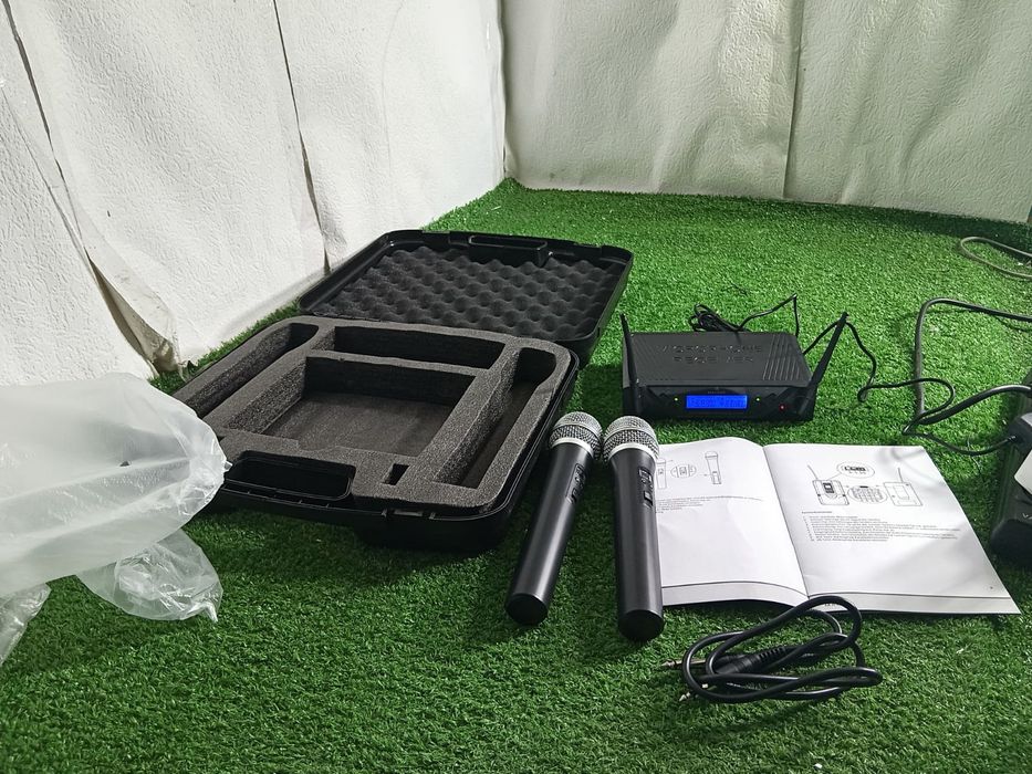 Zestaw mikrofonów bezprzewodowych Malone UHF-450 

Cena 249 zł 

Produ