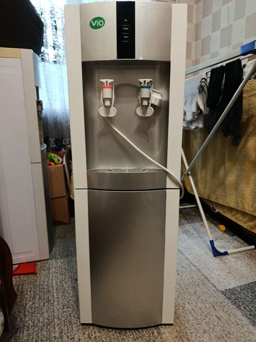 Кулер для води Vio